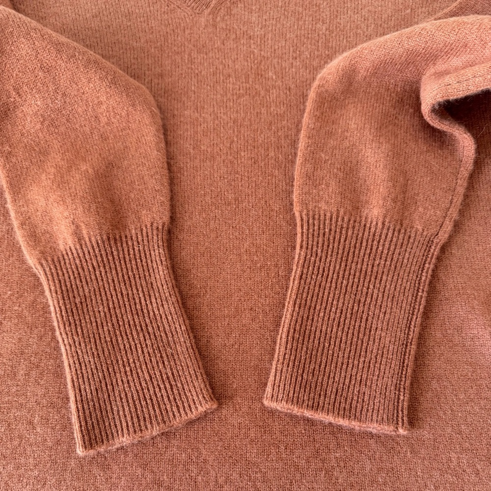 Halogen Women's 100% Cashmere
Double V-neck Sweater Sz M - Picture 5 of 10